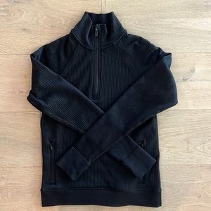 Lululemon Women’s Half Zip Mock top